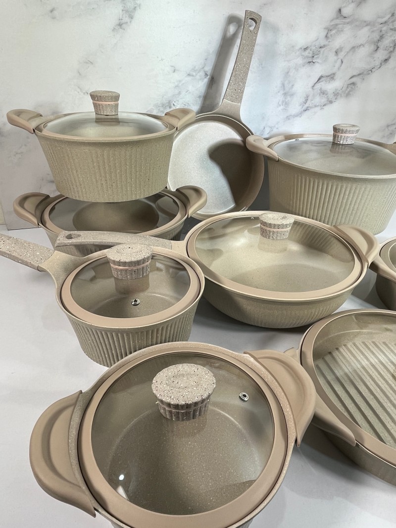 302110 موسچینو